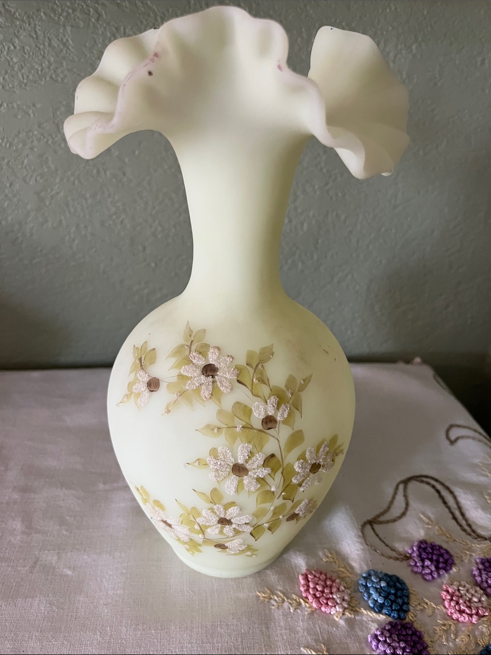 Fenton Uranium Daisy Vase Signed N Kuhne 9” tall